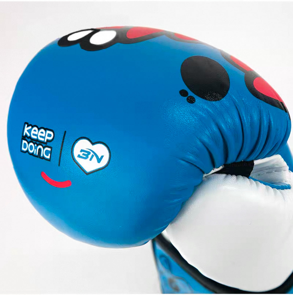 Kids Boxing Glove 6oz , Youth, Boys and Girls Training Sparring Gloves for Punching Bag, Kickboxing, Muay Thai, MMA, UFC, Gift for Age 6-10 Years