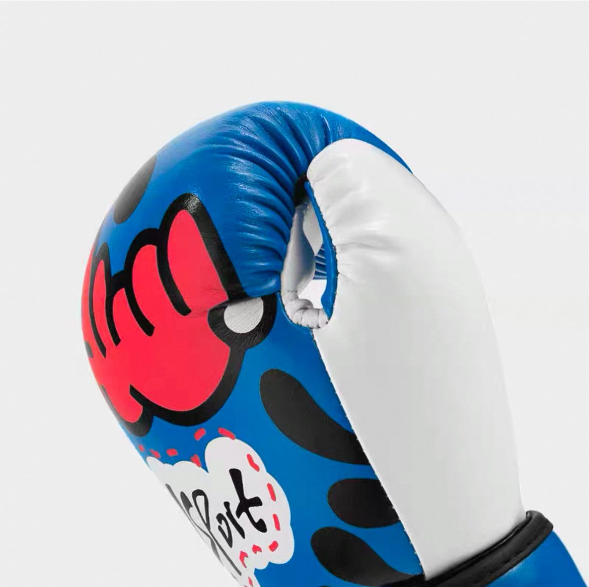 Kids Boxing Glove 6oz , Youth, Boys and Girls Training Sparring Gloves for Punching Bag, Kickboxing, Muay Thai, MMA, UFC, Gift for Age 6-10 Years